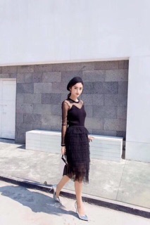 Chân váy lưới nhiều tầng