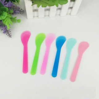 Combo 200 que nhựa đắp mặt nạ