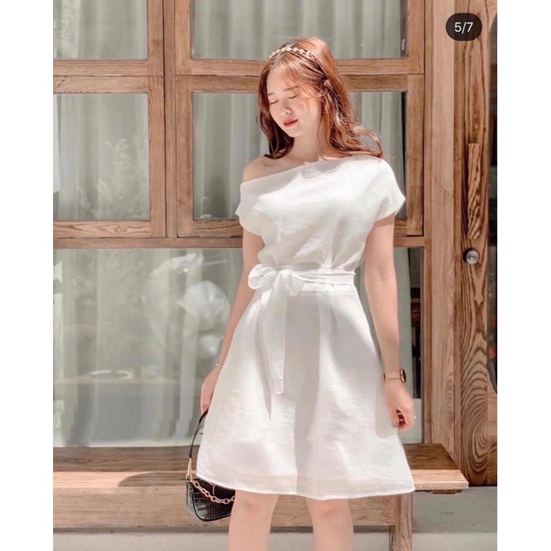 [Mã WASTMAY giảm 15% tối đa 30K đơn 150K] Đầm xoè lệch vai xốp thắt eo 2 màu