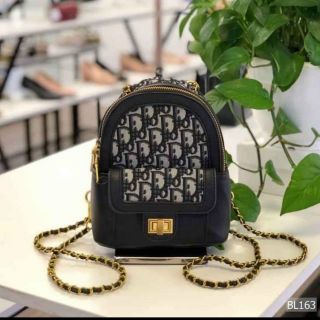 Balo dior khóa xoay