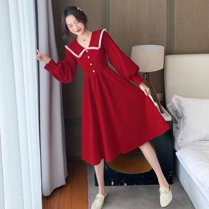 Váy babydoll Đầm Nhung Đen Dáng Chữ a Cổ Búp Bê Phong Cách Hepburn Thời Trang Xuân Thu Kiểu Mới 2022