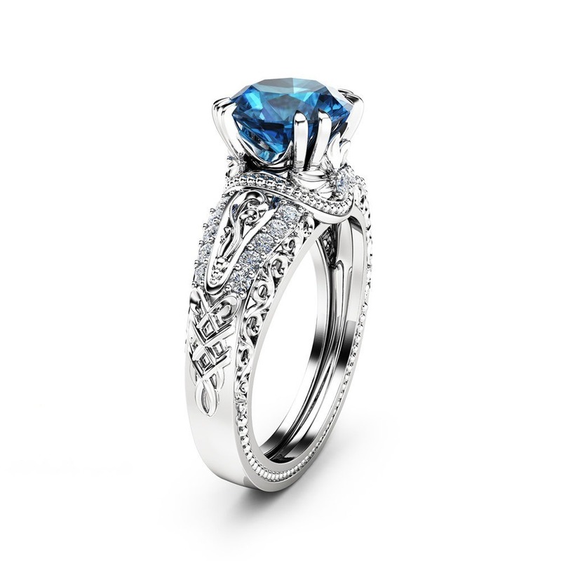 Nhẫn Đứng Kim Cương Nữ Hoa Hồng Mạ Vàng Trang Sức