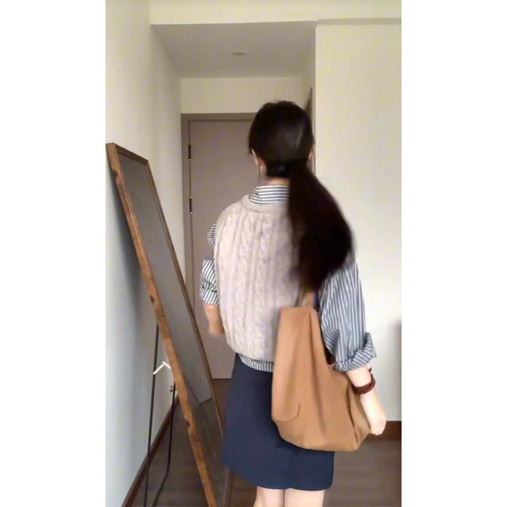 67816 Áo vest / Áo Sơ Mi / Váy Dệt Kim Họa Tiết Viền