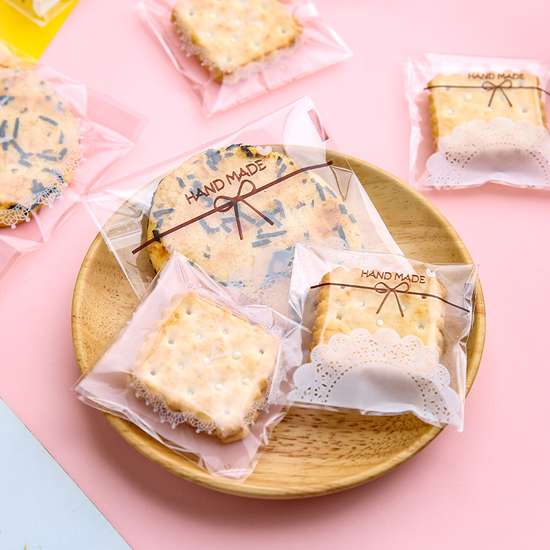 Bộ 100 Túi Nhựa Trong Suốt Đựng Bánh Kẹo Kích Thước 14x14cm Tiện Dụng