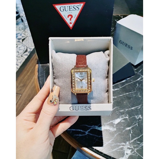 Đồng hồ Guess nữ dây da hottrend
