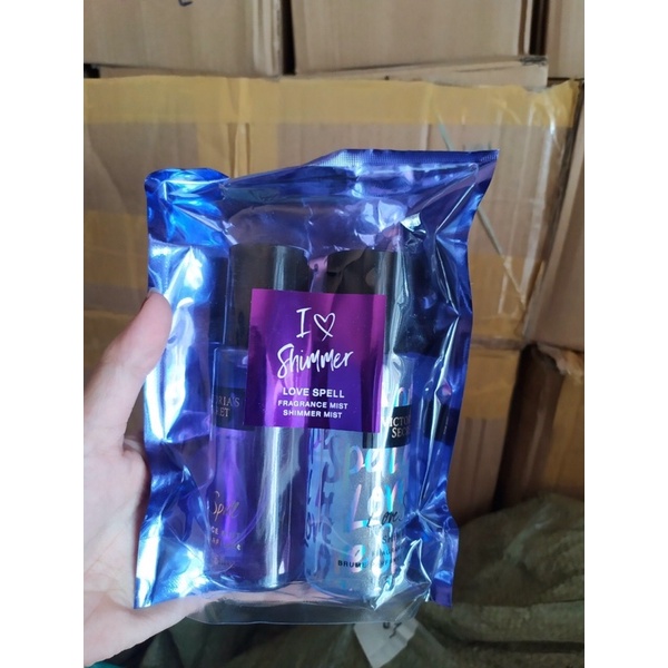 Set 2 chai xịt thơm body Vic | Thế Giới Skin Care