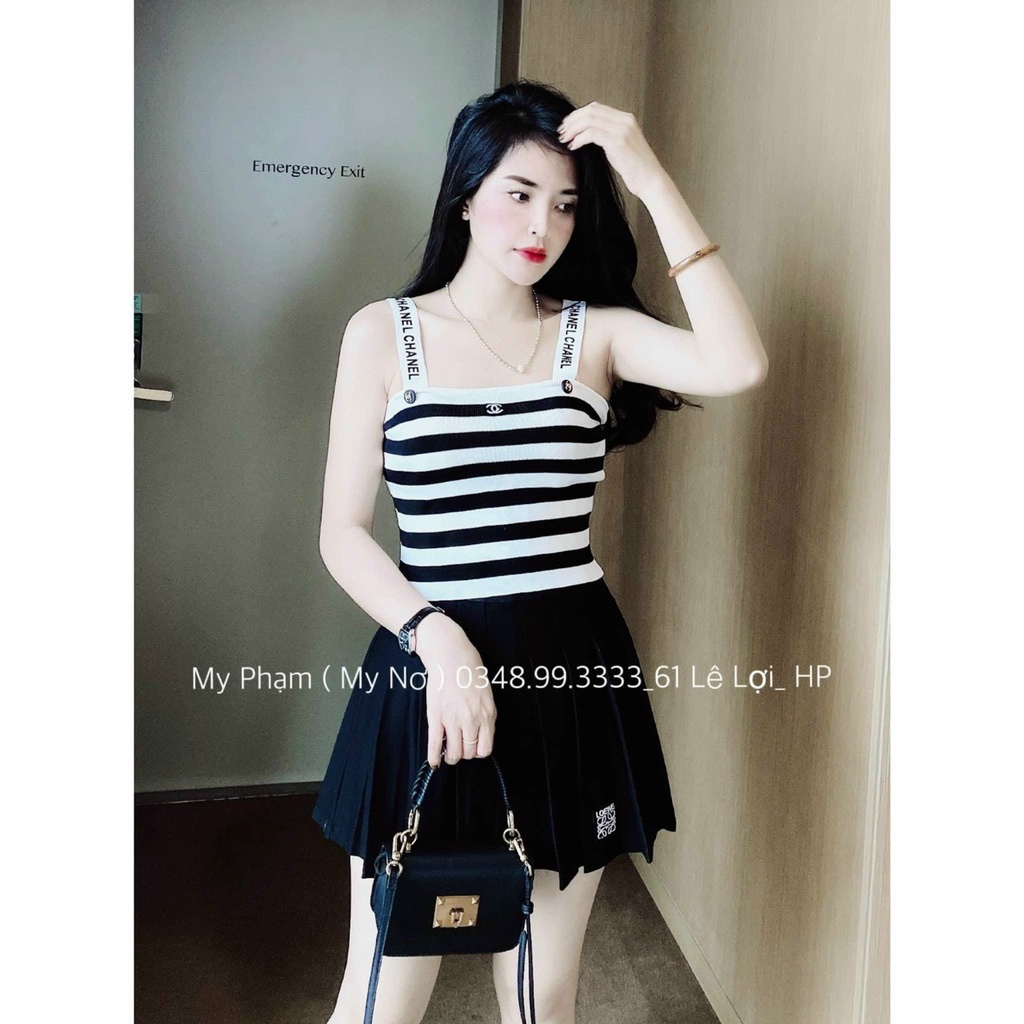 Áo len croptop 2 dây C.N kẻ ngang hot hit
