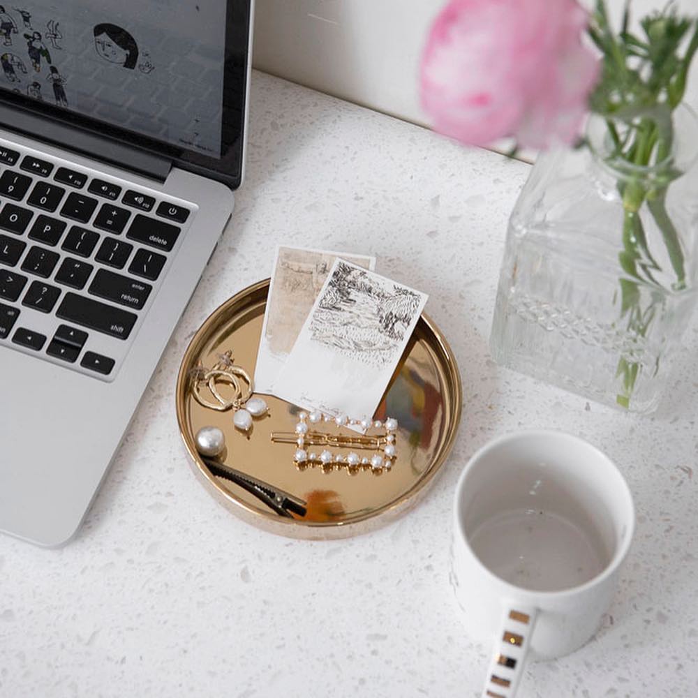 Khay tròn kim loại vàng/ Gold dày dặn đựng mỹ phẩm, phụ kiện