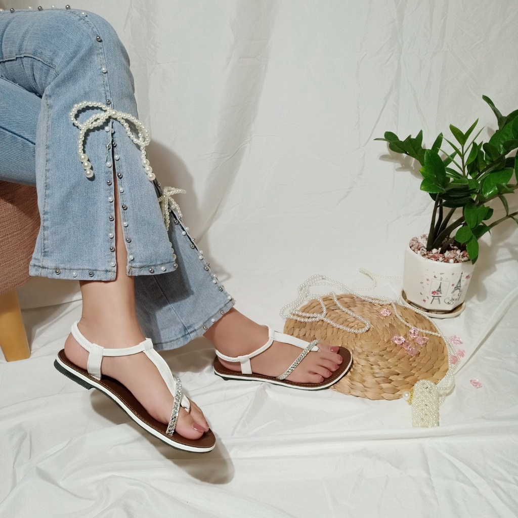 Giày sandal nữ kẹp xỏ ngón đính đá sành điệu trẻ trung quai chun co giãn hình chụp thật-TB Kẹp đá