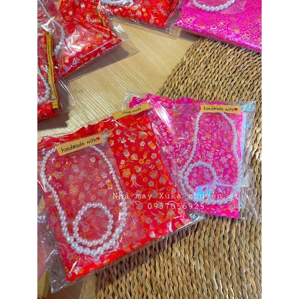 Chuỗi đeo cho bé handmade