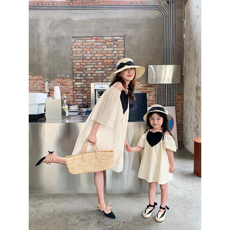 Bán sỉ Sét váy xuông đôi màu be cổ tim đen cho mẹ và bé | BigBuy360 - bigbuy360.vn