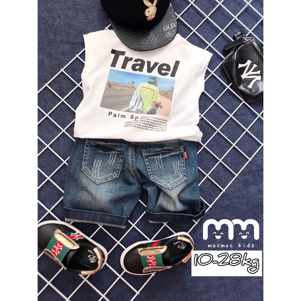 Quần áo trẻ em Mocmoc Kids  - Sets quần jeans co giãn và áo thun cotton phong cách in Travel cho bé trai từ 10-28kg