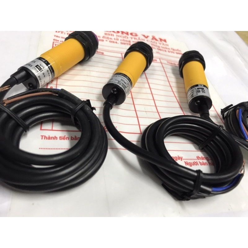 Cảm biến quang , tiệm cận  Phi 18 DS10C4 NPN: PNP : AC / NO.NC