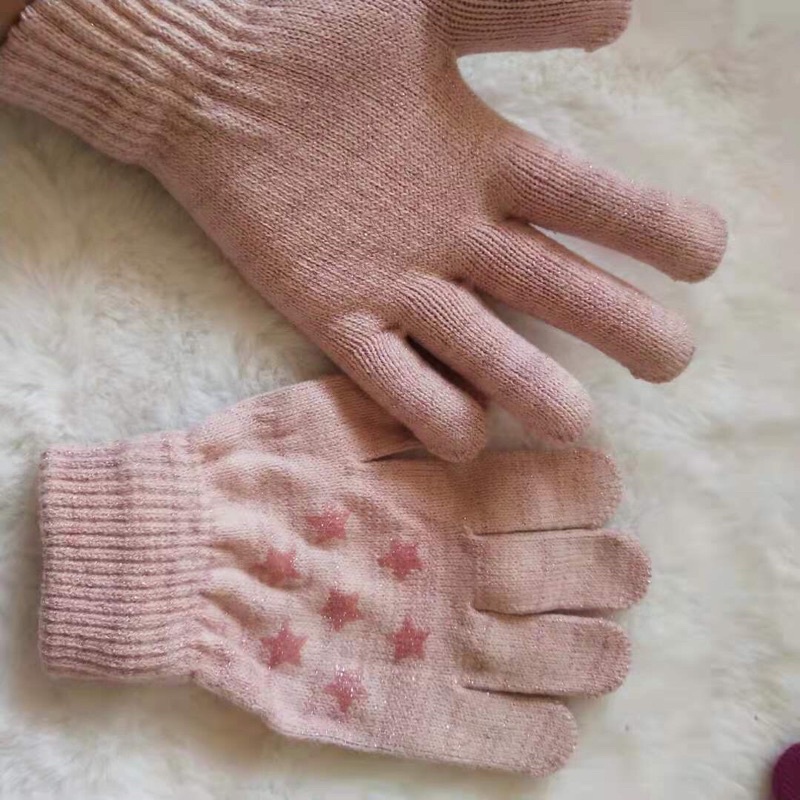 Gang tay len xuất dư 3-14 tuổi màu ngẫu nhiên theo giới tính