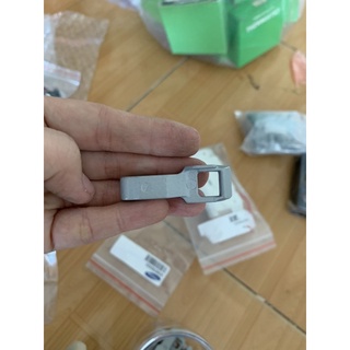 Chốt cửa Máy Giặt LG