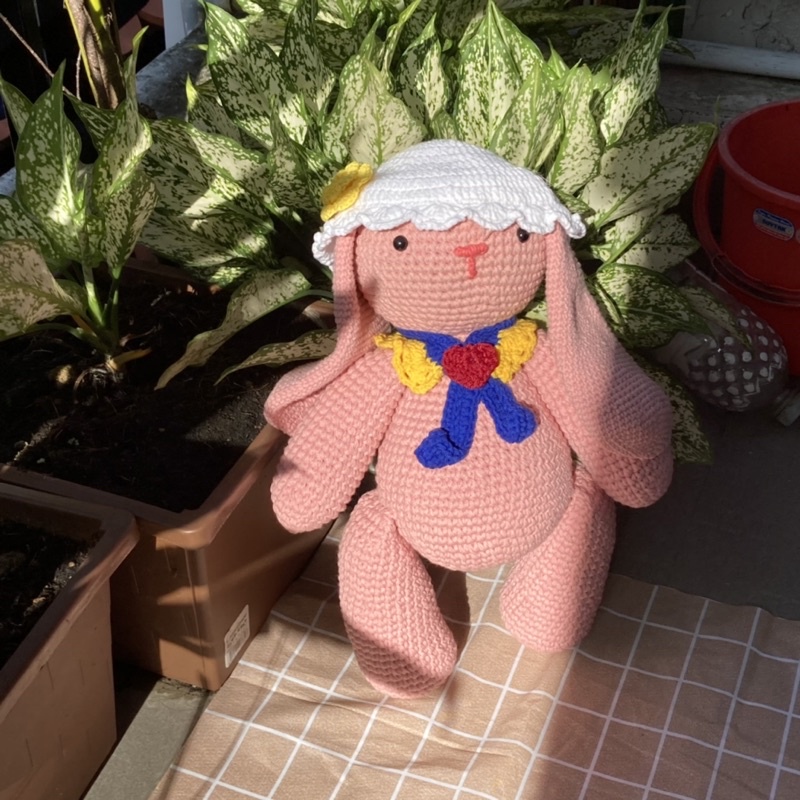 Thỏ len nhồi bông màu hồng phấn xinh xắn dễ thương