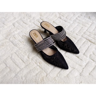 Guốc ren ZARA quai đá