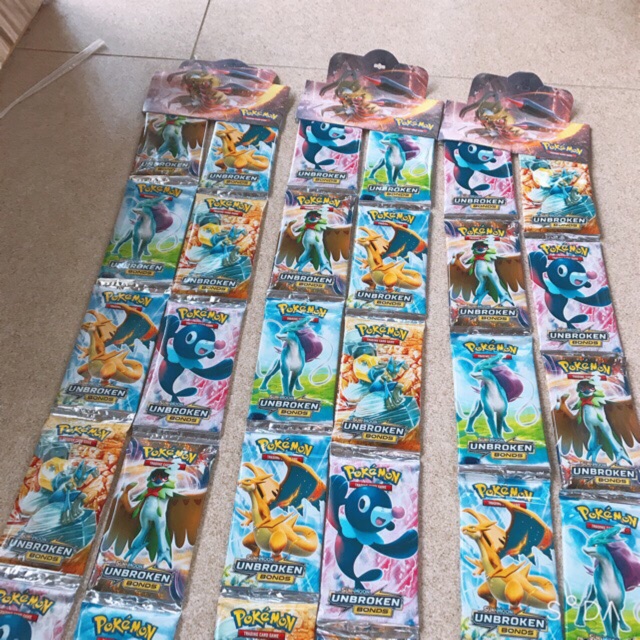 Sỉ dây 12 gói thẻ bài pokemon ( mỗi gói 8 thẻ)