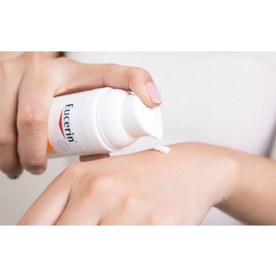 Eucerin Kem chống nắng SPF 50+ chống lão hóa Sun PhotoAging Fluid 50ml