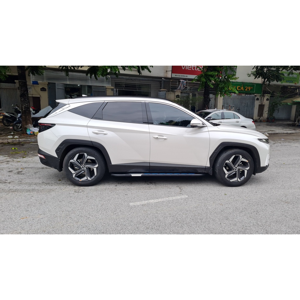 Bậc lên xuống, bệ bước chân Hyundai Tucson 2022. Mẫu Maremlyn cao cấp MC