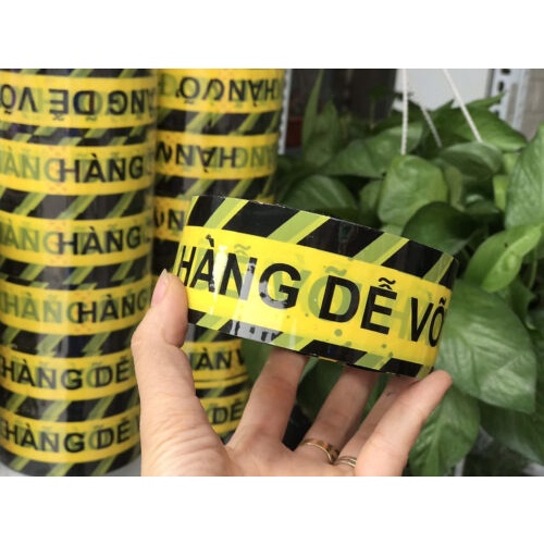 Cuộn Băng Dính Chữ "Hàng Dễ Vỡ" Đóng Gói Hàng Hóa Chắc Chắn, Đảm Bảo An Toàn