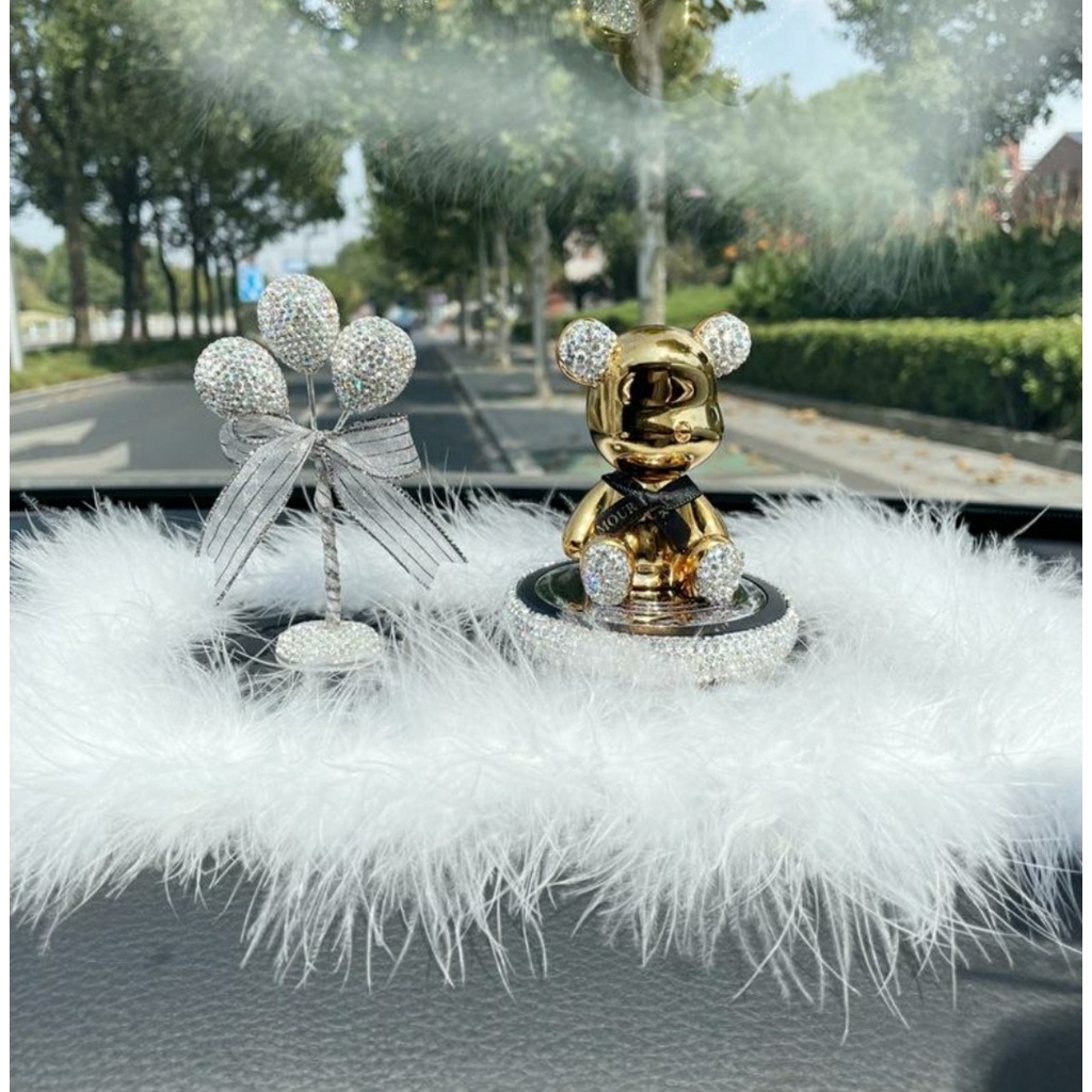 Sét Gấu Kèm Sáp Thơm Bearbrick Ngồi Đính Đá Trang Trí Taplo Oto