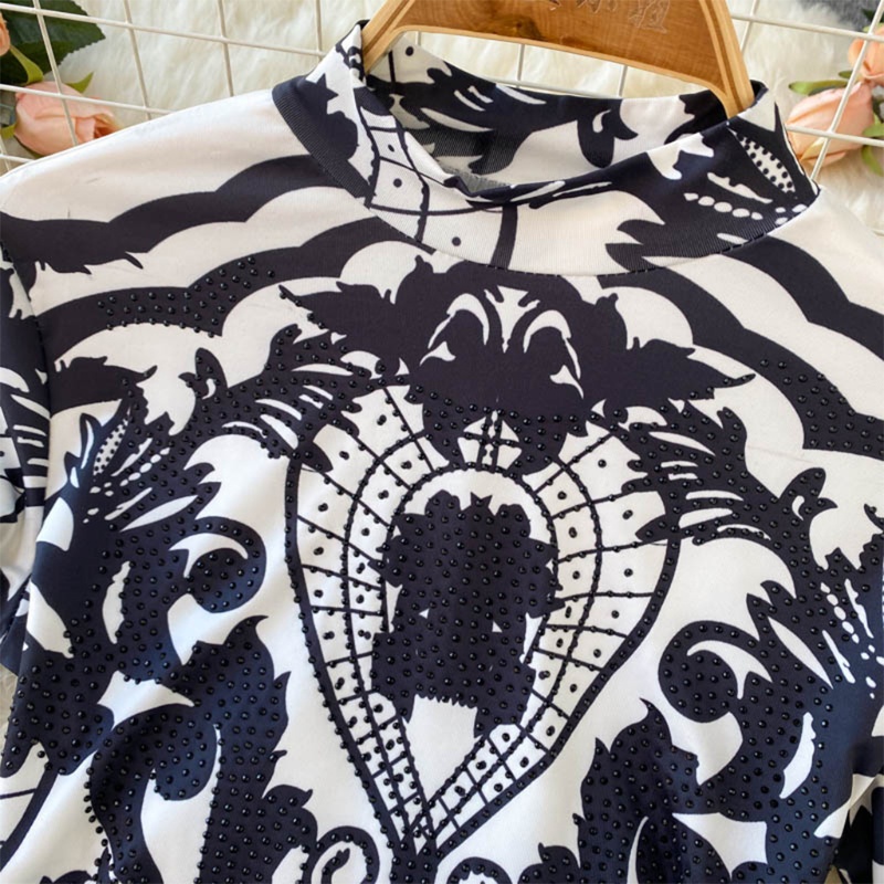 Bộ Áo Liền Quần Tay Dài Cổ Đứng Đính Đá In Hoa Thanh Lịch Dành Cho Nữ