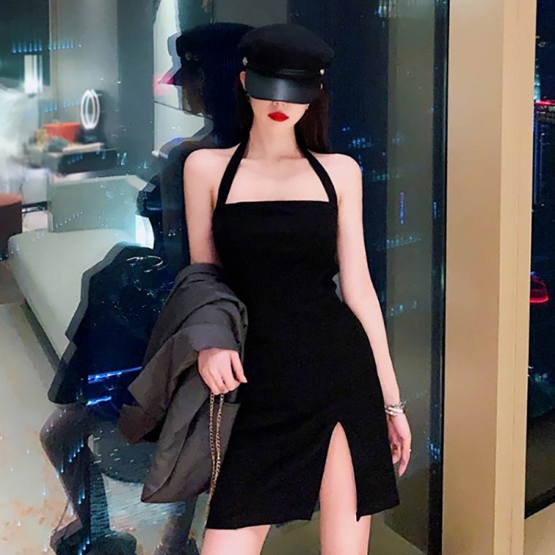 Đầm Ôm Cổ Yếm Thiết Kế Xẻ Tà Quyến Rũ Cho Nữ