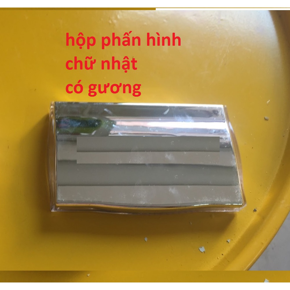 hộp phấn hình chử nhật có gương nắp bật bán rẻ cho ai cần ( 1 cái như hình )