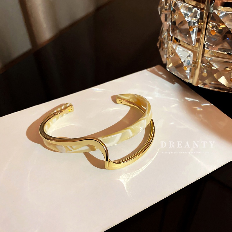 Vòng Tay Hở Mạ Vàng Họa Tiết Vỏ Sò Hình Học Phong Cách Âu Mỹ Thời Trang Cao Cấp