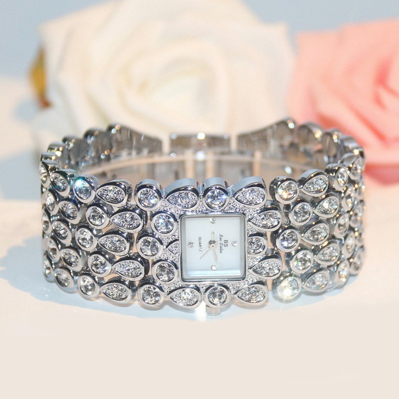 Vòng đeo tay nữ pha lê trang nhã