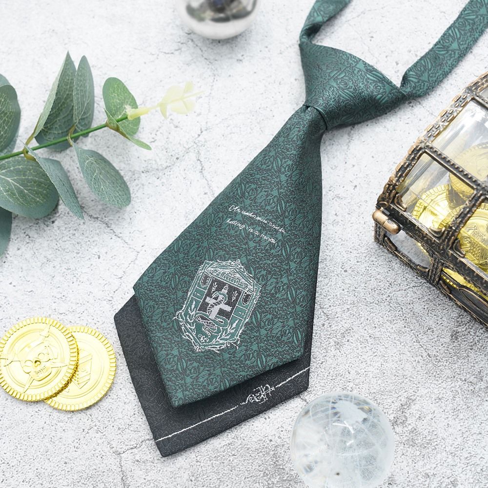 Cà Vạt Màu Đen Phong Cách Học Sinh