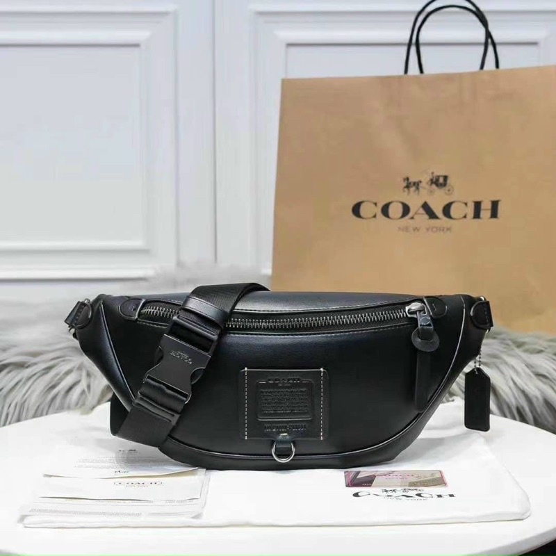 Túi bao tử Coach Belt Bag màu đen