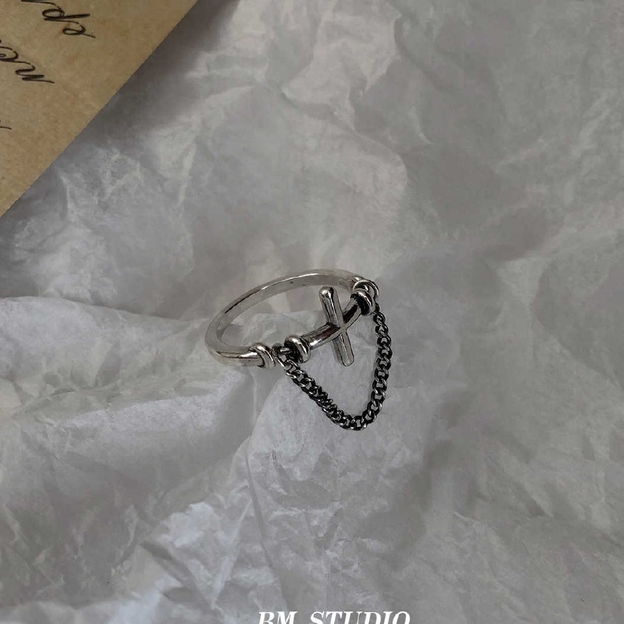 Women's cross ring Chain ins hip hop fashion