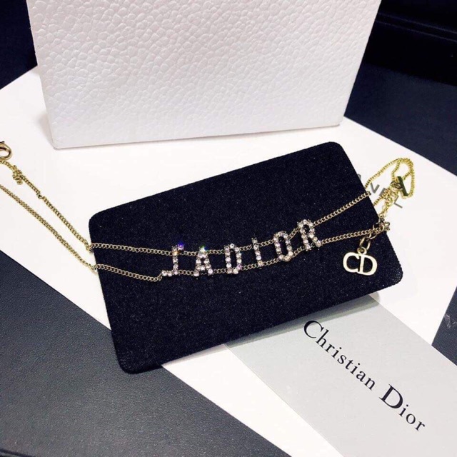 Vòng chocker j a d i ỏr đá