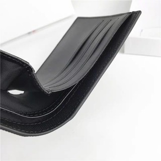 Lacoste ví tiền