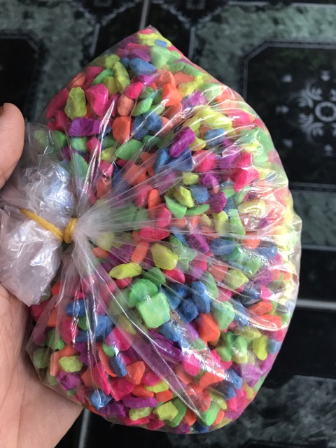 ĐÁ TRANG TRÍ HỒ CÁ NON BỘ ĐỦ MÀU VIÊN NHỎ 550G