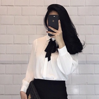Sơ mi trắng Oasis li ngực cổ nơ