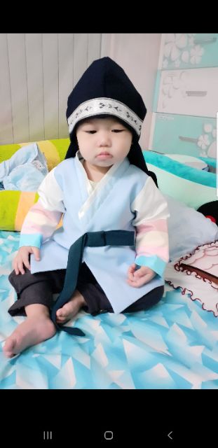 Bộ hanbok bé trai thiết kế trang nhã
