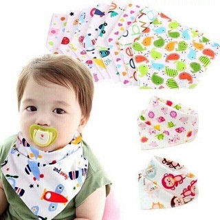 Yếm tam giác ăn dặm cotton cài nút cho bé