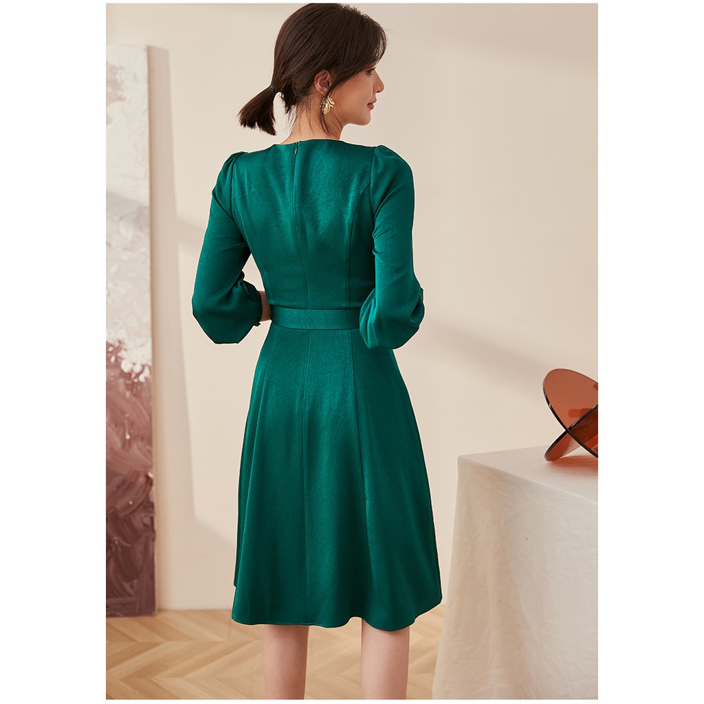 Đầm xòe cổ tròn tay dài xanh rêu có dây đai