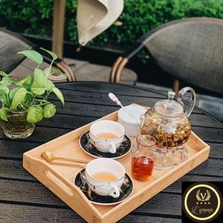 Khay gỗ sáng màu đựng trà bánh làm từ gỗ tần bì nguyên tấm hàng Việt Nam chất lượng bền đẹp