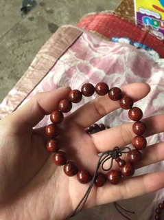 vòng tay gỗ tử đàn