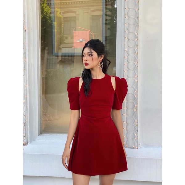 Đầm nhung ôm A vai cutout cá tính Colin dress