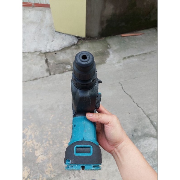 Máy khoan bê tông makita dhr244