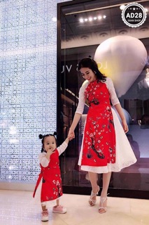 ÁO DÀI CÁCH TÂN DU XUÂN