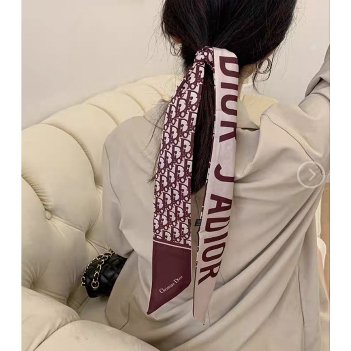 khăn lụa cuốn túi xách