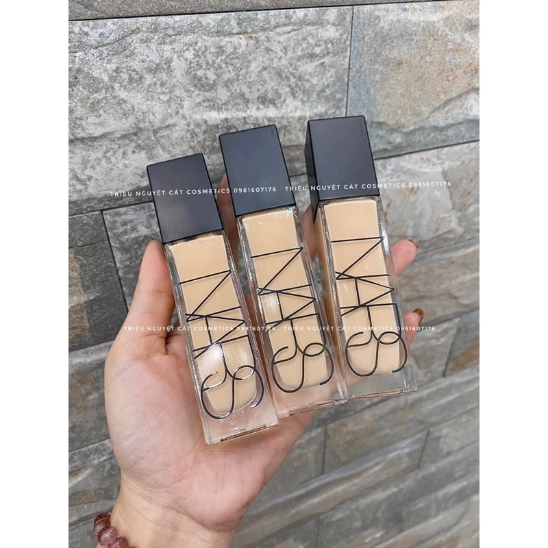 Kem nền NARS NATURAL RADIANT LONGWEAR FOUNDATION FULLSIZE 30ML .