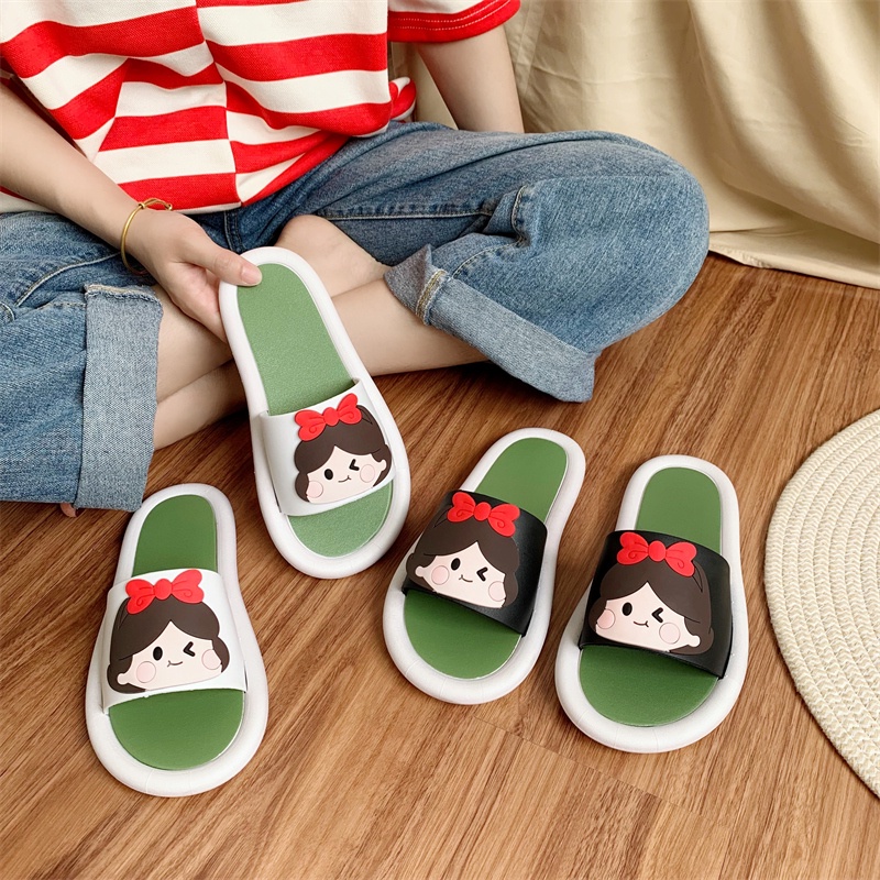 JY083-Q6-C3  - Dép cao su đế tròn quai sticker