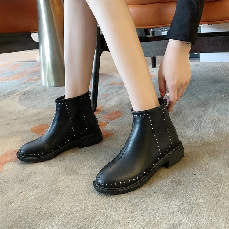 Bốt nữ đế bệt 3 phân lót lông (mã 206-bốt nạm viền đinh) | BigBuy360 - bigbuy360.vn